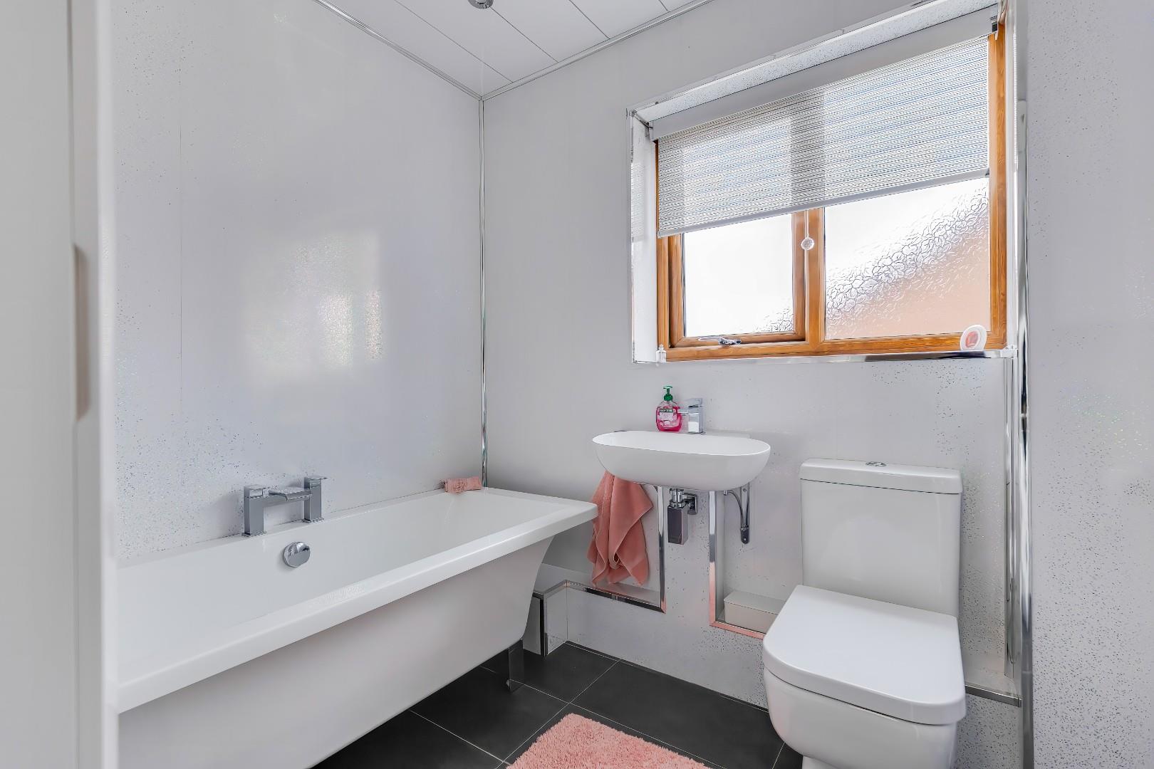 2 Priory Gardens, Barry, CF63 1FH